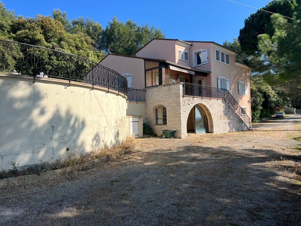 Maison à vendre 6 pièces ()