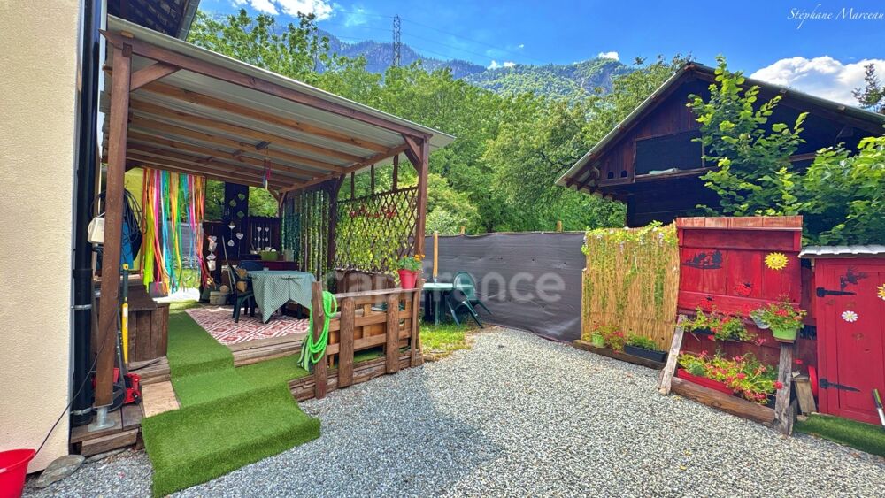 Vente Maison Maison à vendre 5 pièces  (73), Grange, Garages, Individuelle, sans vis à vis Sainte marie de cuines