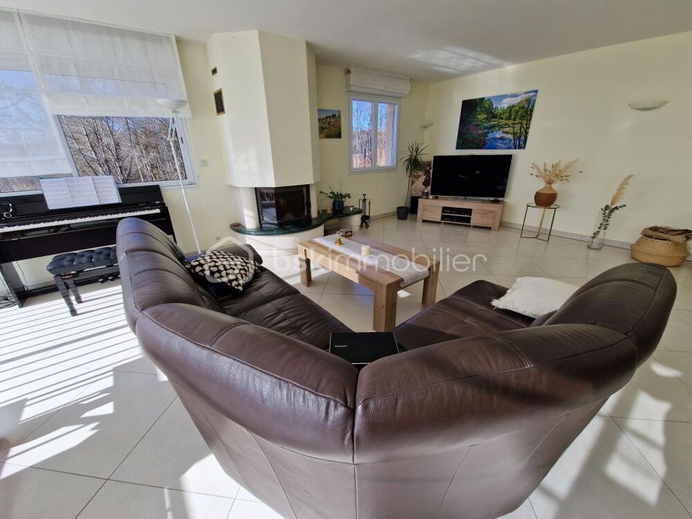 MAISON INDIVIDUELLE AVEC APPARTEMENT INDEPENDANT