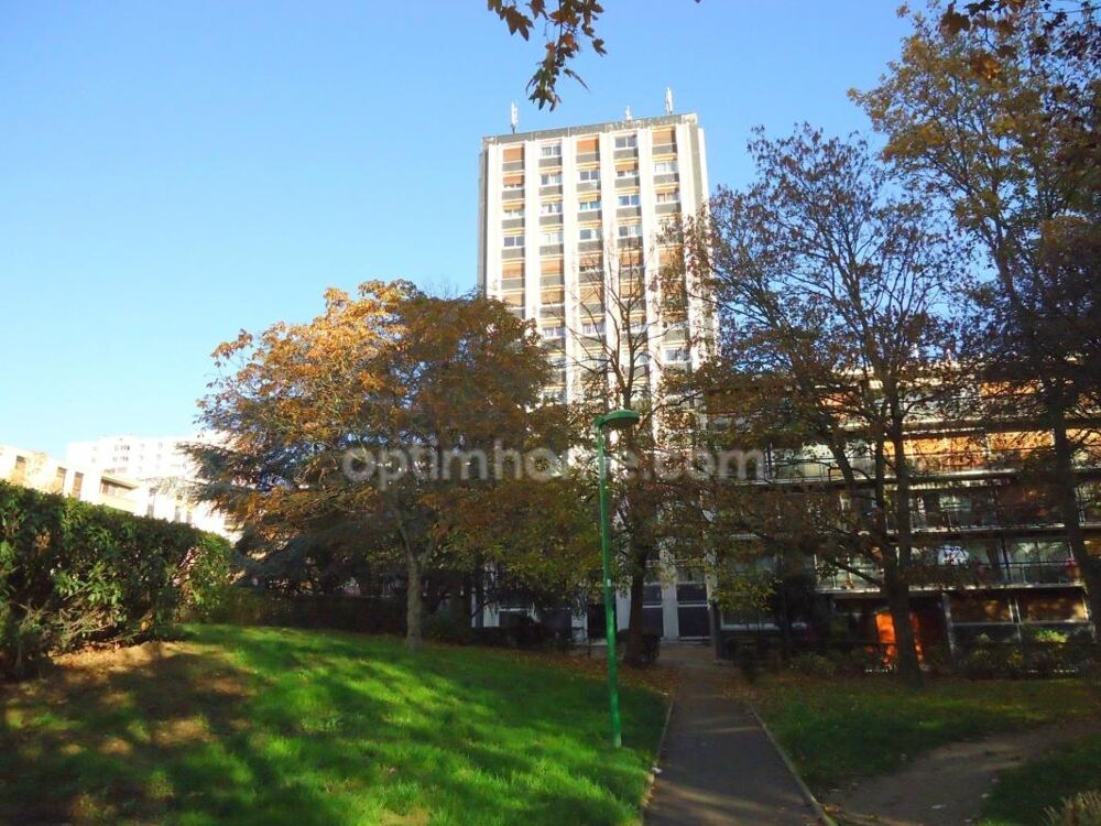 Vente Appartement Appartement 5 pièces - 2ème étage - 106 m2 - Cave et Place de Parking - 212 000 € FAI Sarcelles