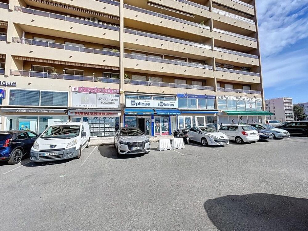   LOCAL PROFESSIONNEL PARC IMPERRIAL 