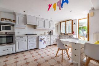  Maison à vendre 13 pièces 356 m²