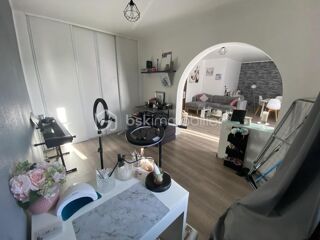  Appartement à louer 3 pièces 65 m²