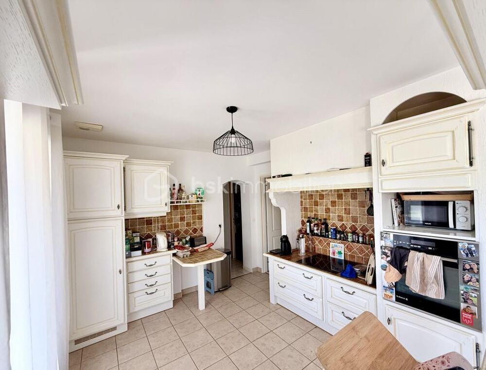 Vente Maison Maison 5 Chambres, Vivable de Plain-pied avec Garage Noailles