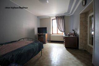  Maison  vendre 7 pices 201 m