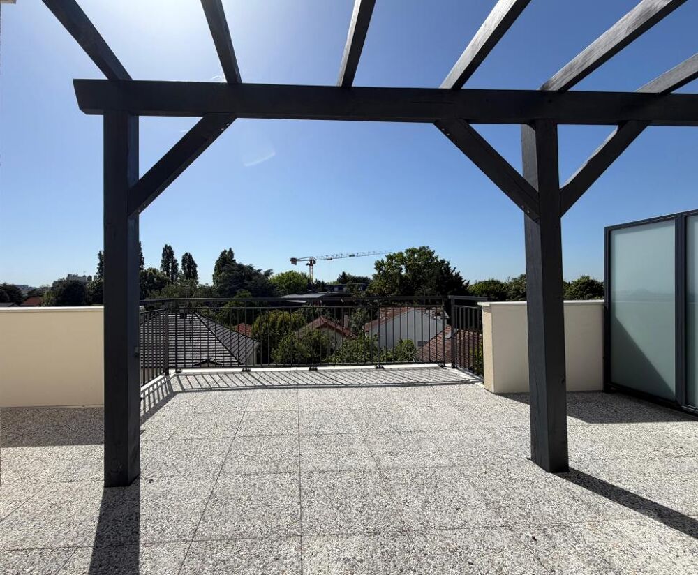 Vente Appartement LIVRÉ 4 PIÈCES AVEC TERRASSE DE 32M2 DANS UNE BELLE RÉSIDENCE DE STANDING Le perreux sur marne