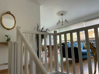  Appartement à louer 4 pièces 115 m²