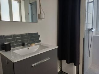  Appartement à louer 2 pièces 53 m²