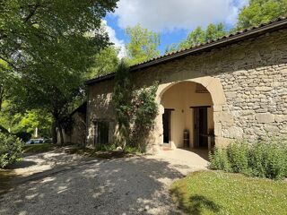  Propriété/château à vendre 15 + pièces 924 m²