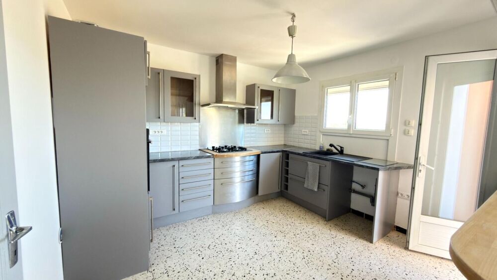 Belle villa indépendante 4chambres et garage proche Carcassonne sur terrain de 800m²
