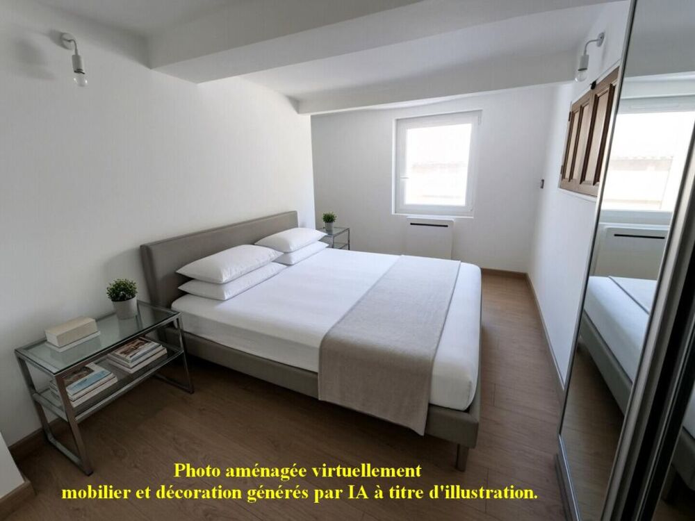 MONTEUX : MAISON DE VILLE RENOVEE AVEC EXTERIEUR ET GARAGE