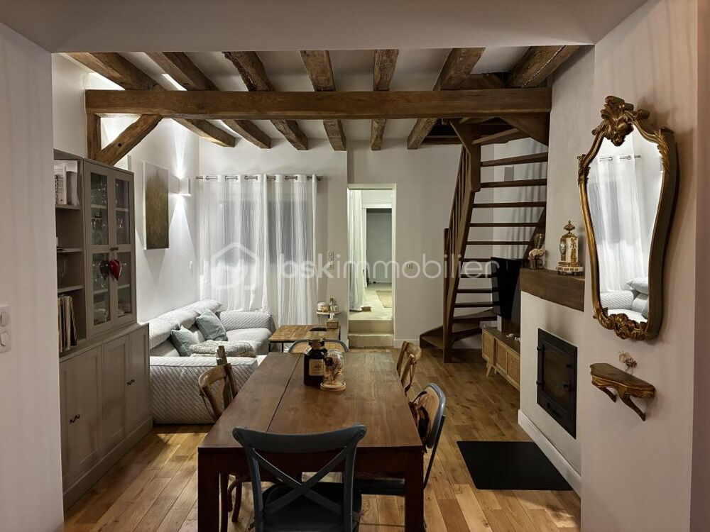 Vente Maison Maison de caractère rénovée à neuf en 2024 – Monts Monts