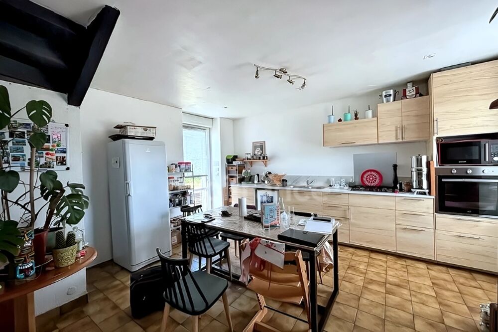Vente Maison Charmante maison en pierre de 122m², 3 chambres avec jardin, terrasse, cave à GUENGAT(29) Guengat