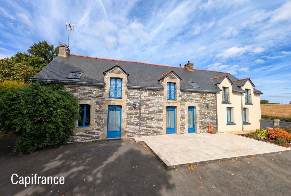 Vente Maison SAINT-JUST – LONGÈRE BRETONNE 240 M² – 5 CHAMBRES – TERRAIN 2 369 M² – GRANDES DÉPENDANCES Saint just