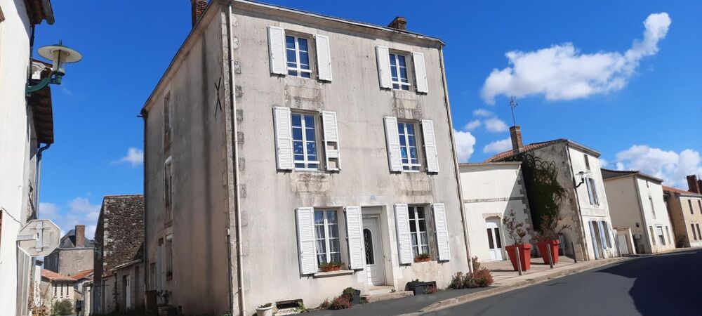 Vente Maison MOUTIERS SUR LAY EN PLEIN COEUR DU BOURG MAISON EN PIERRES RENOVEE 4 CHAMBRES AVEC LOCATAIRE EN PLACE Moutiers sur le lay
