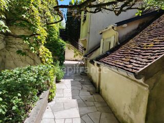  Maison à vendre 7 pièces 241 m²