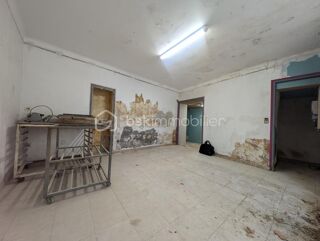  Immeuble à vendre 3 pièces 77 m²