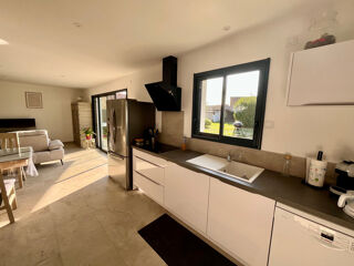  Villa  vendre 4 pices 102 m