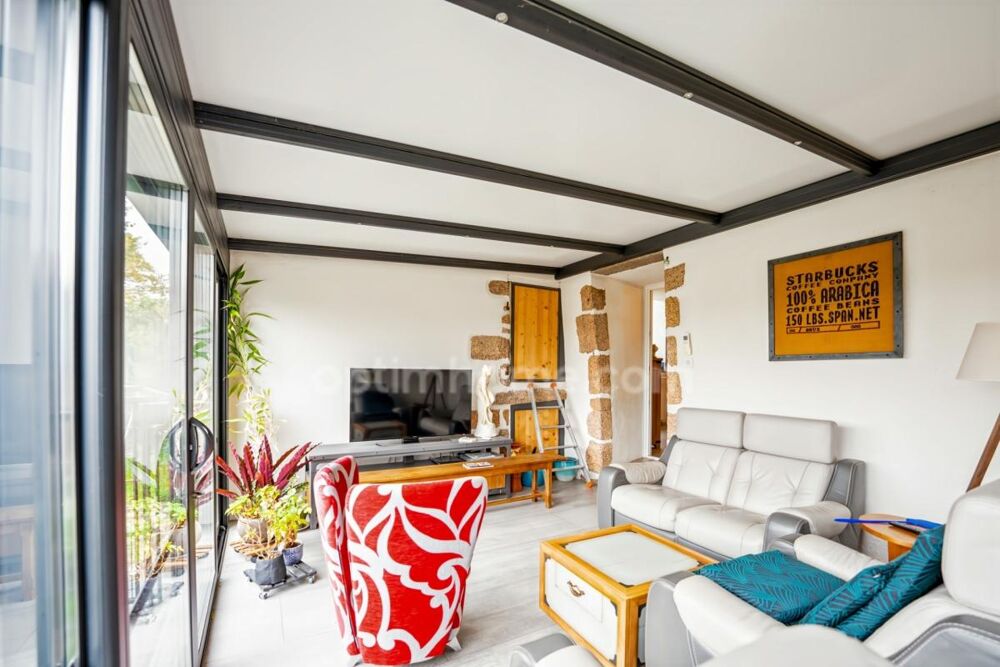 Vente Propriété/Château Propriété de caractère à vendre près de Cholet – Maison 180 m², 2 appartements loués, dépendances et 4 hectares Cholet