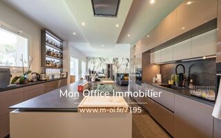  Maison à vendre 10 pièces 360 m²