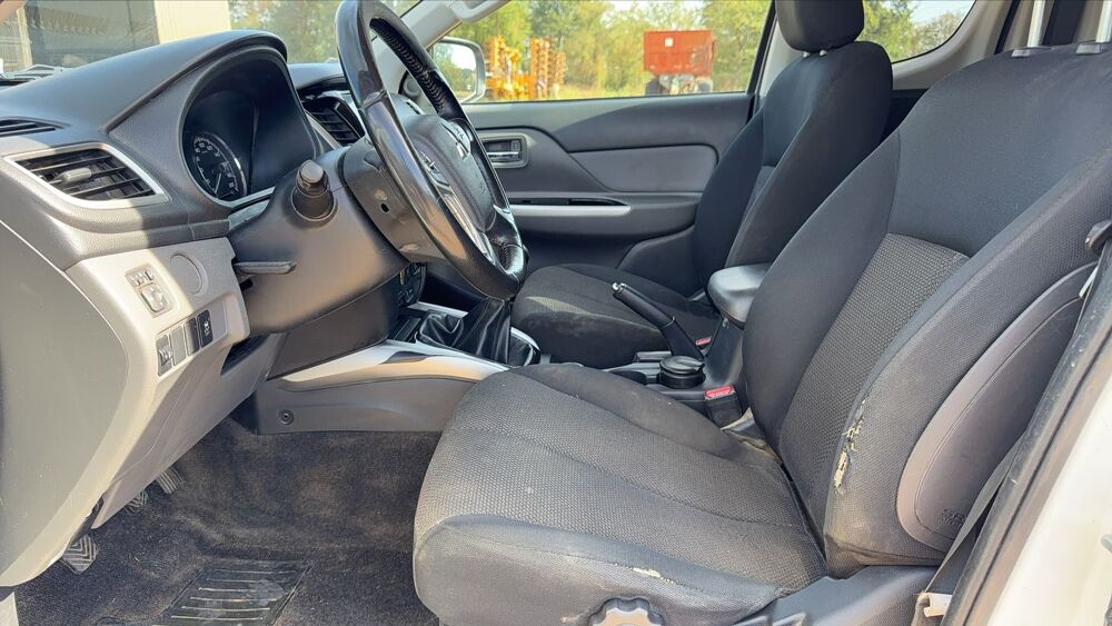L200 IV 2.4 DI-D 181 4WD Intense Connect 2018 occasion 16000 Angouleme