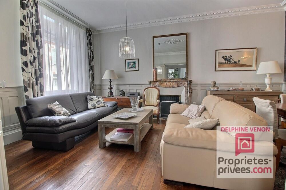 Vente Maison Exclusivité - Maison bourgeoise en hyper centre à Chateauneuf Sur Loire avec double garage, cave et dépendance Chateauneuf sur loire