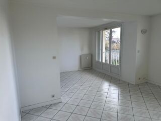  Appartement à louer 5 pièces 89 m²