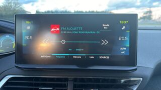 3008 II 1.6 THP 225 Hybrid e-EAT8 180 Allure - Automatique 2023 occasion 17000 La Rochelle
