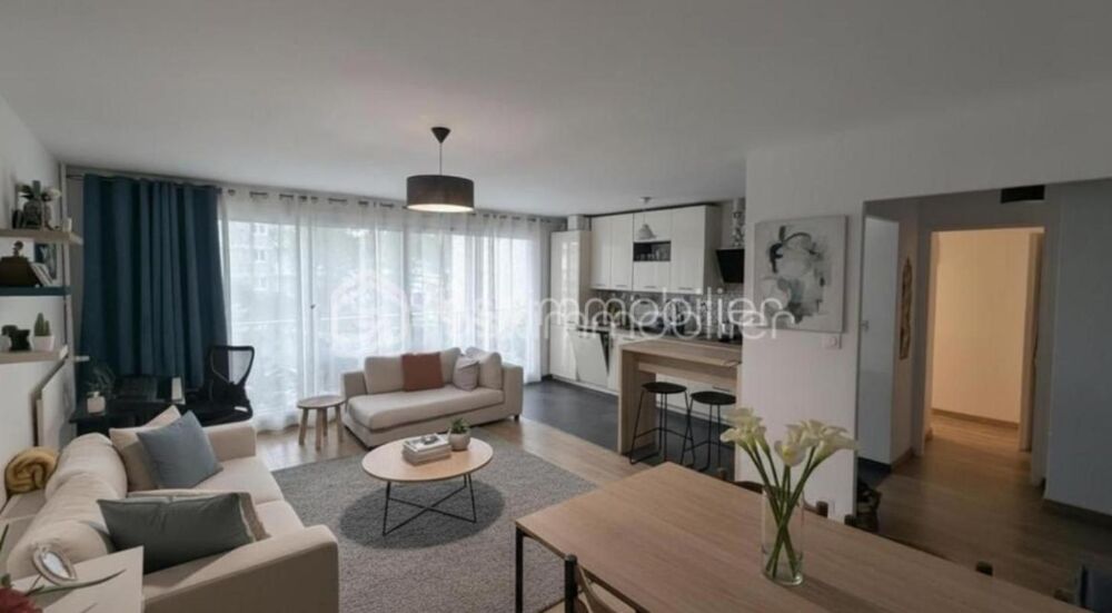T4 lumineux 84 m²  3 chambres  Balcon  Métro La Poterie  Parking