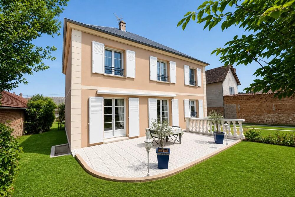 Maison de 166 m² avec grand atelier de 180 m² à côté d'Epernon