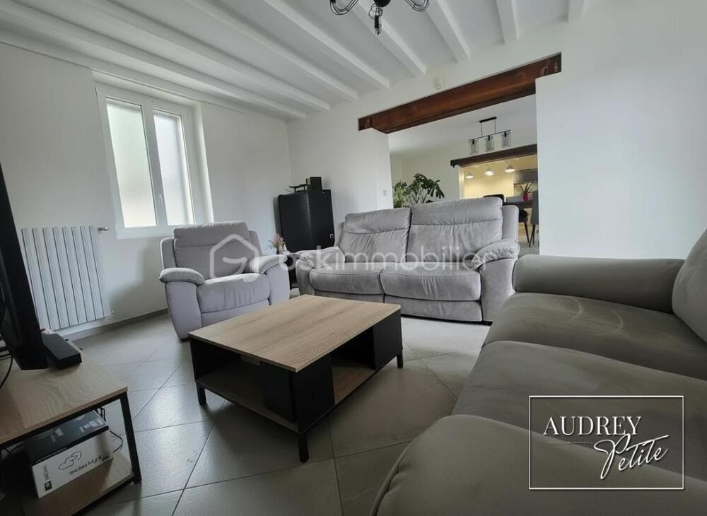 Maison de ville entièrement rénovée  7 pièces  171 m²  Ussy-sur-Marne