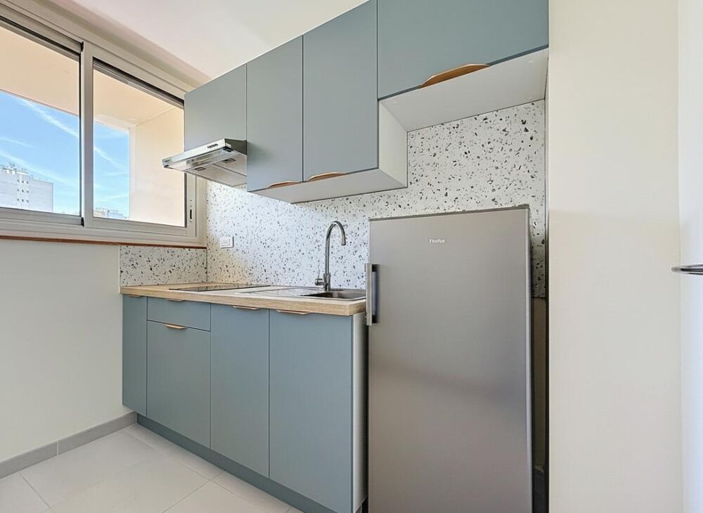 Vente Appartement Grand studio avec balcon au pied du métro Villejuif Léo Lagrange Villejuif