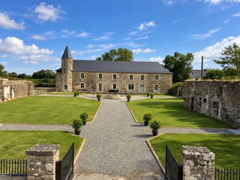   MANOIR HISTORIQUE DU XIV? SIÈCLE – 543 M² – 9 CHAMBRES – 5,5 HECTARES Propriété/château - 15 + pièce(s) - 543 m²