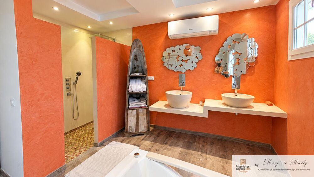 à vendre  Villa Narbonne (11100)