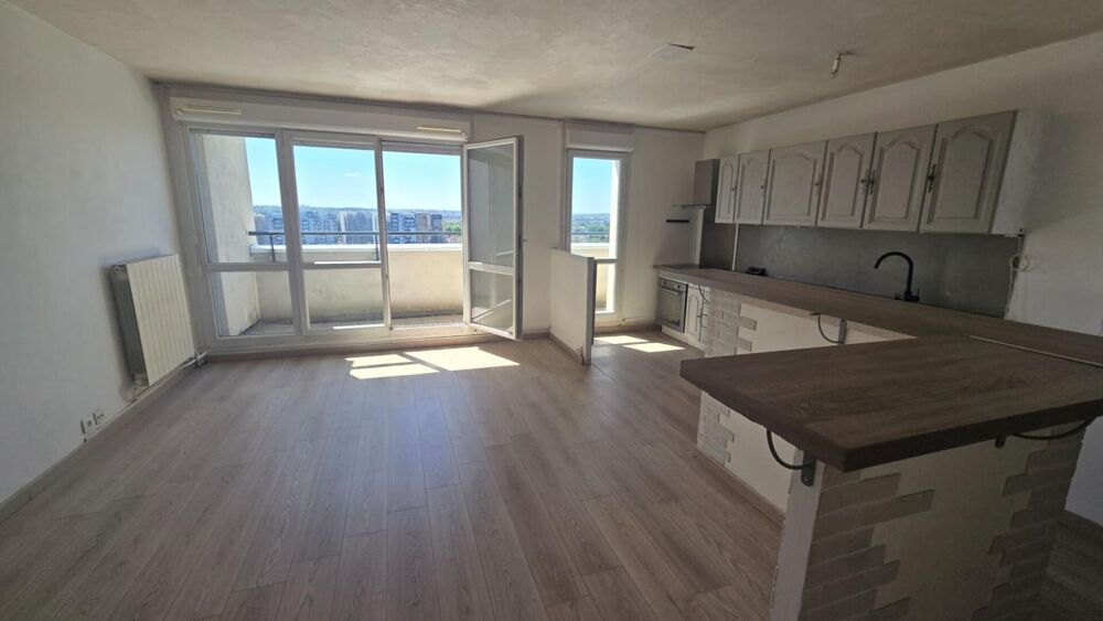 93270 SEVRAN - Appartement 2 pièces 55.02 m² - Balcon- Dernier étage