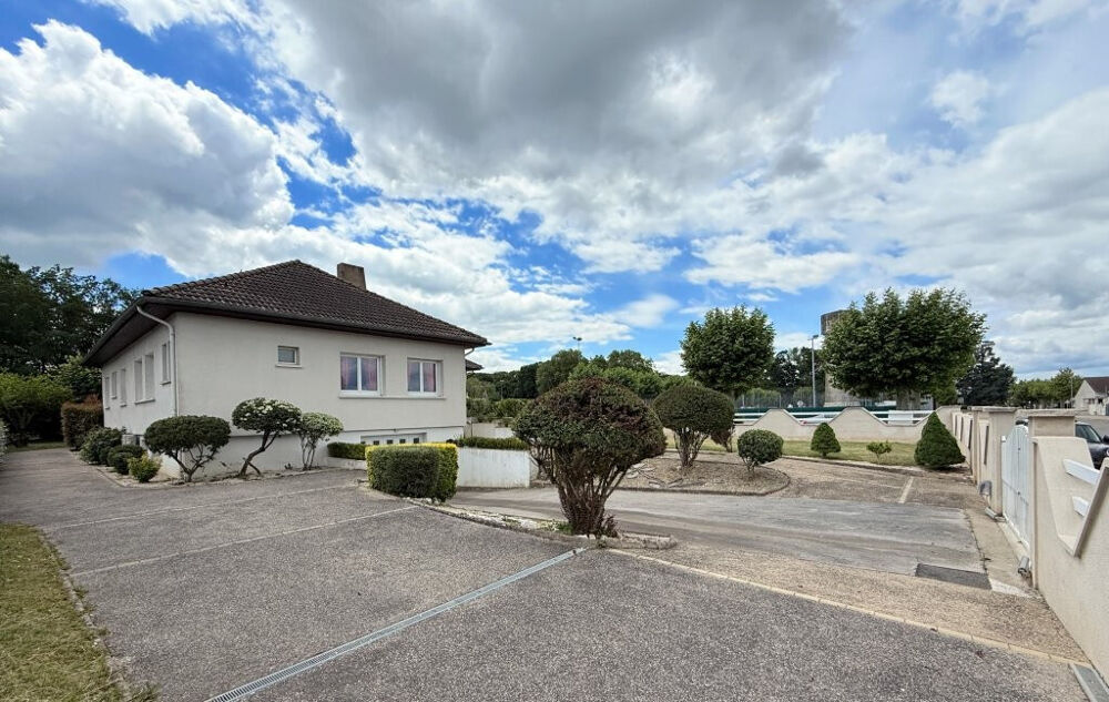 Vente Maison Maison - Pierre-de-Bresse - 175m² Pierre de bresse