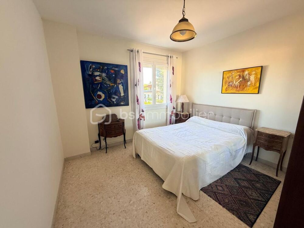 Maison de ville denviron 178 m² sur une parcelle de 400 m²  Balaruc-les-Bains