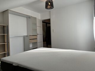  Appartement à louer 2 pièces 55 m²