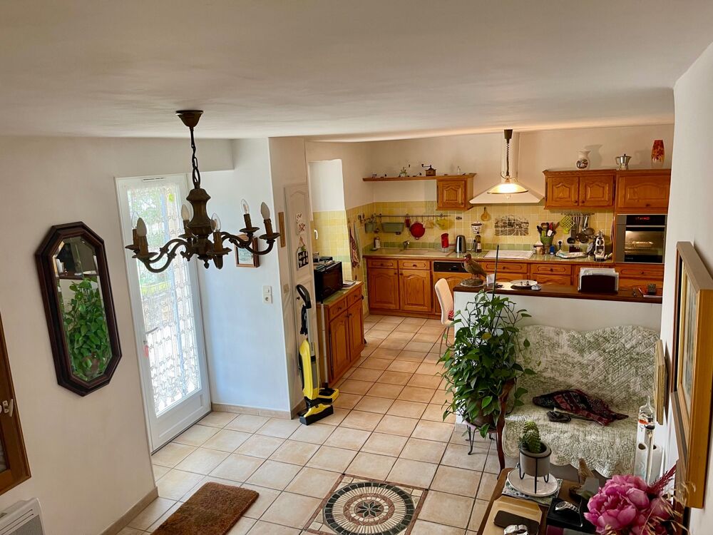 Vente Maison A vendre Bâtisse en pierre rénovée de 235 m² habitables et ses dépendances de 300 m2 - Terrain de 100 000,00 m² Saint martin de castillon