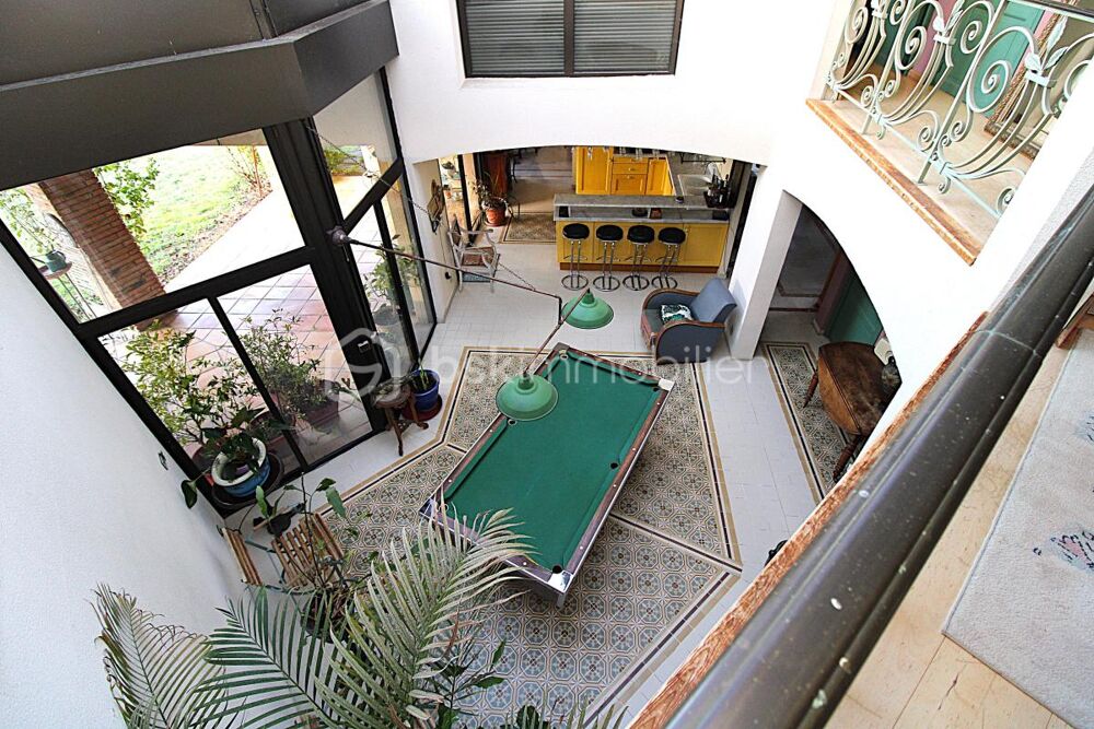 Maison d'architecte d'exception  204 m² habitables au coeur du village