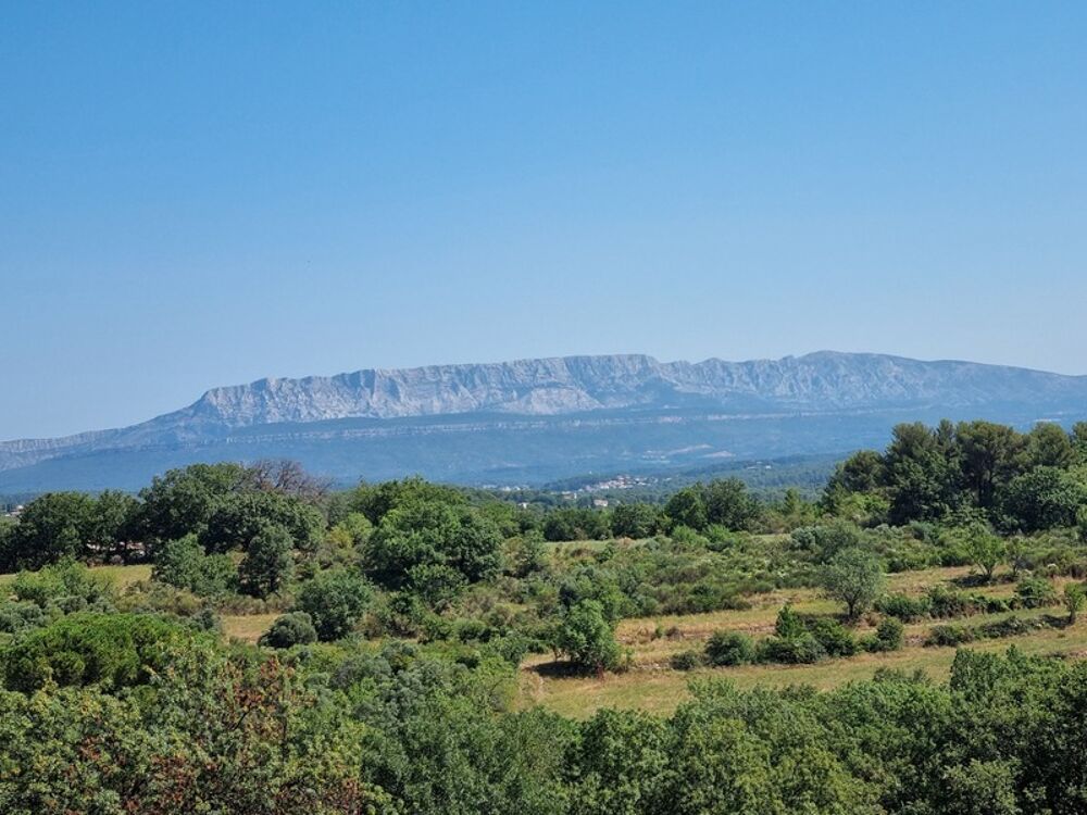Studio avec grande terrasse à Saint Savournin