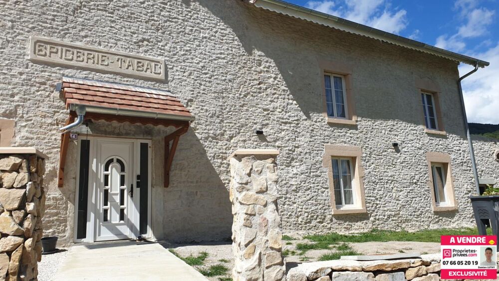 Maison 10 pièces de 300 m²