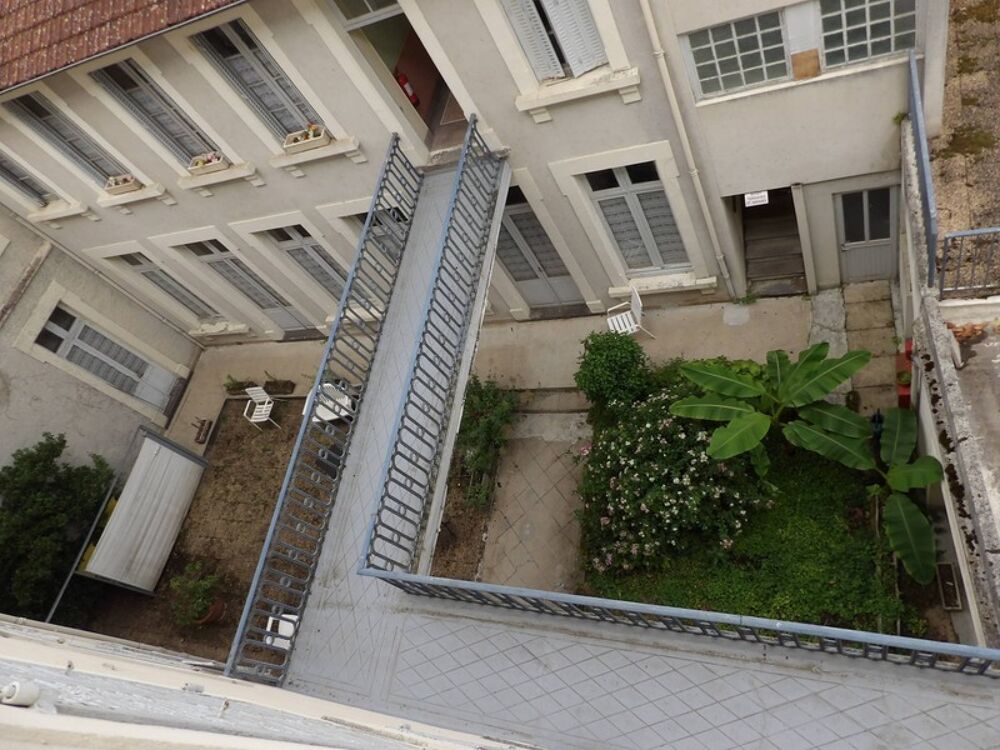 Vente Immeuble Immeuble à vendre NERIS LES BAINS (03) Neris les bains