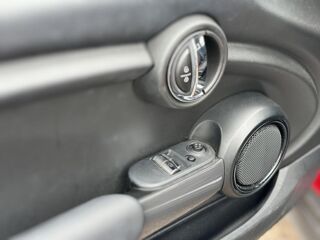 Cooper III (F56) 1.5 136 COOPER 2018 occasion 78240 Chambourcy