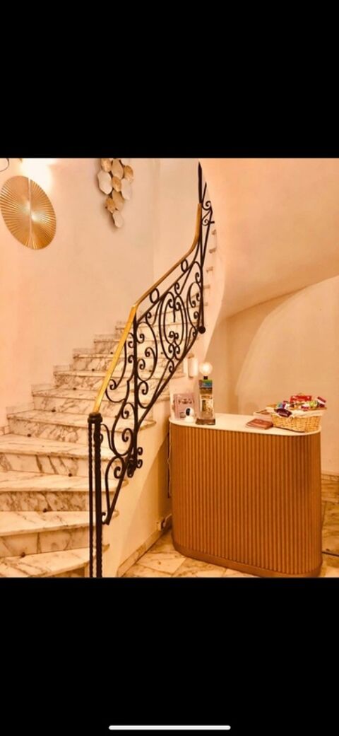 A vendre PONT SAINT ESPRIT (30) Fonds de commerce Hotel - Brasserie - Emplacement N°1 410000 30130 Pont saint esprit