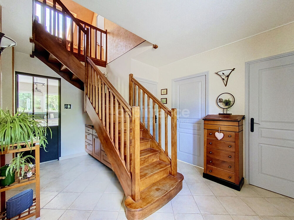 Maison à vendre 7 pièces SAINT AVERTIN (37) avec jardin et double garage