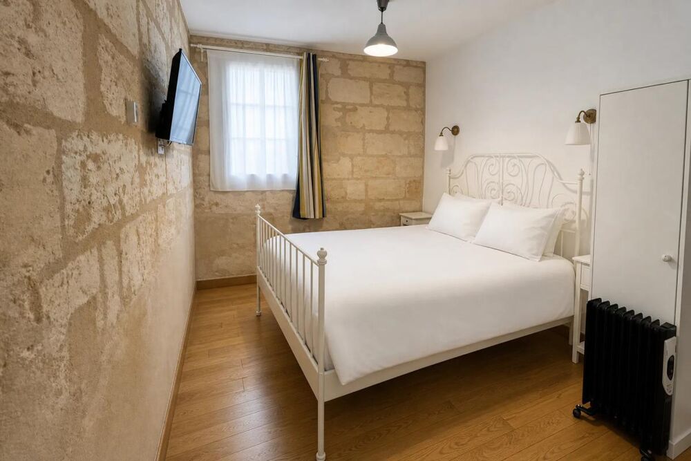 Maison de 20 pièces de 500 m² à Ambarès-et-Lagrave