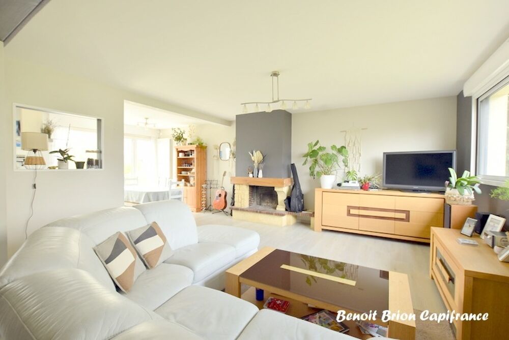 Maison familiale rénovée  135 m²  6 chambres  sous-sol complet  terrain 747 m²