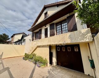 Maison à vendre 8 pièces 163 m²