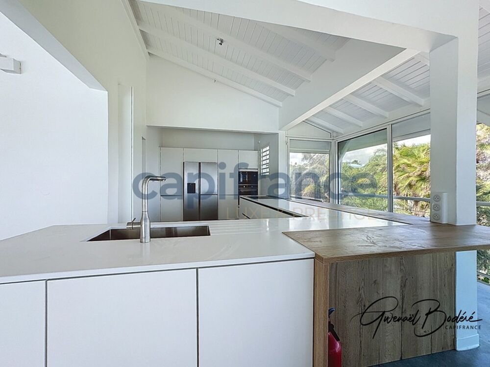 � vendre  Villa Sainte-Anne (97180)